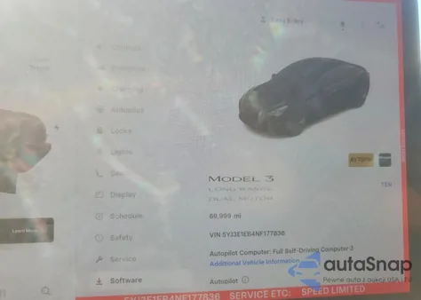 2022 Tesla Model 3 z USA, uszkodzony, nr VIN 5YJ3E1EB4NF177836